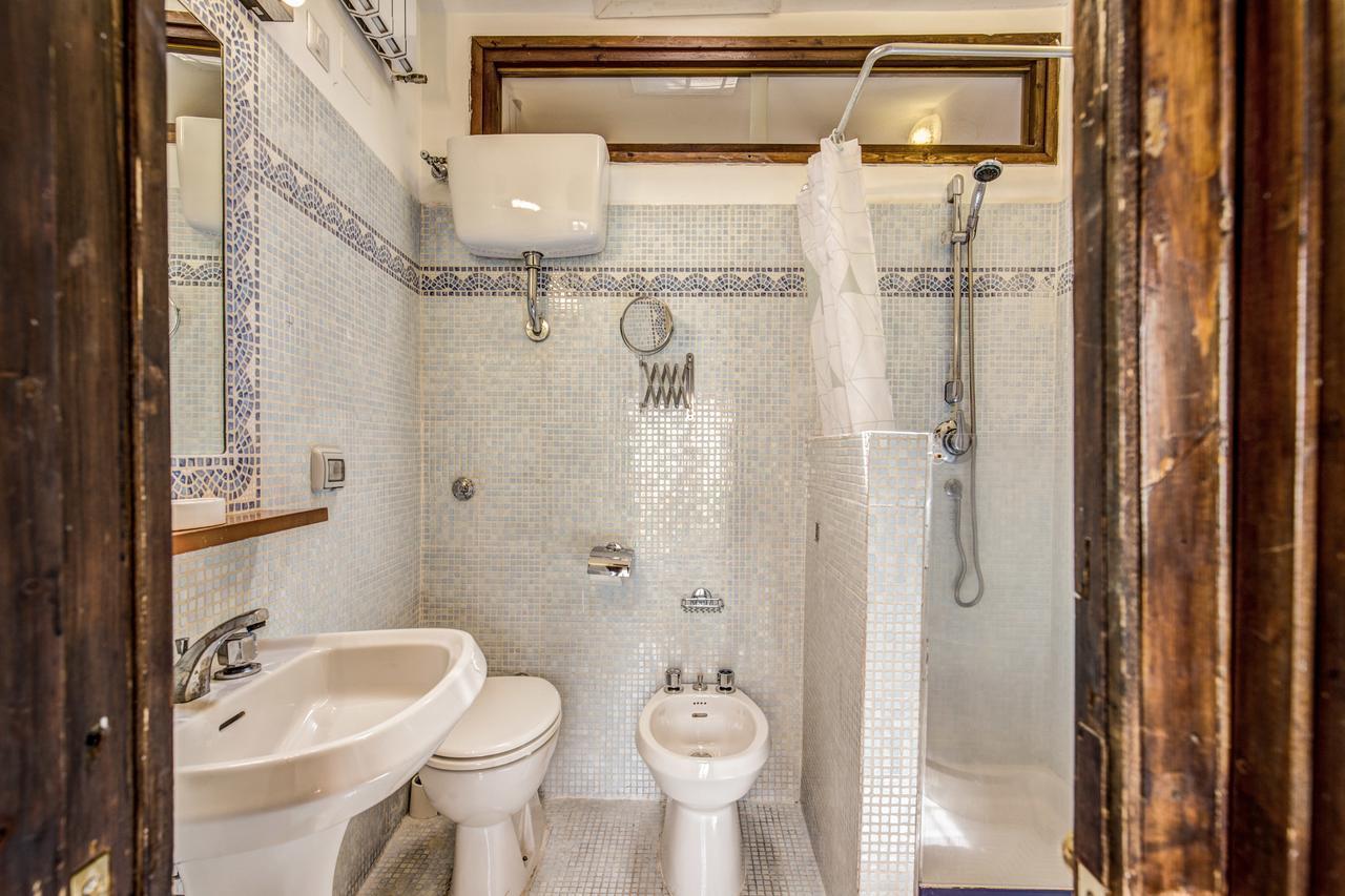 Homehouse Garofano - Rione Monti - Colosseum Roma Exterior foto